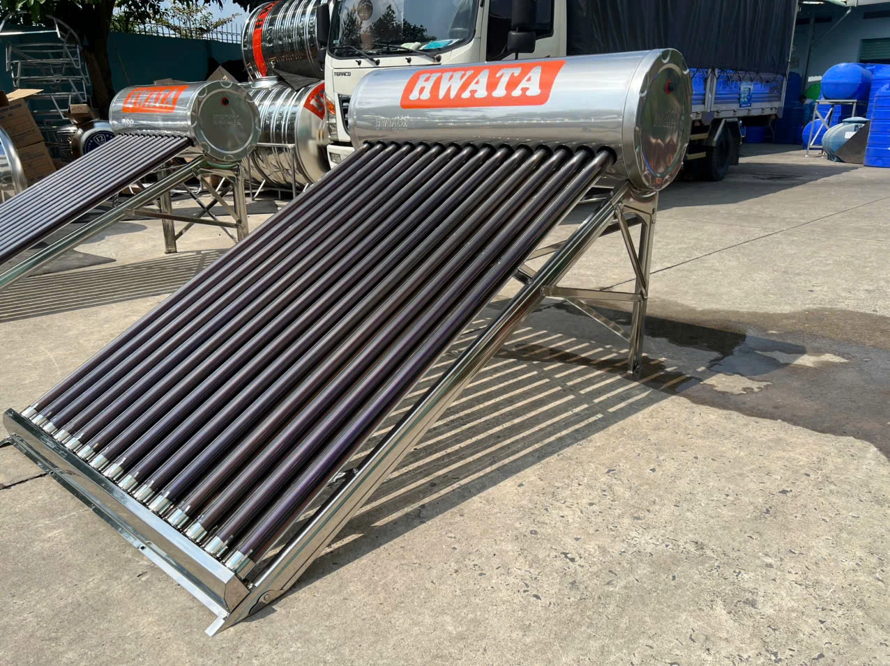 15 ống chân không Máy Hwata 150L Dàn ống chân không Máy Nước Nóng Năng Lượng Mặt Trời Hwata 150L