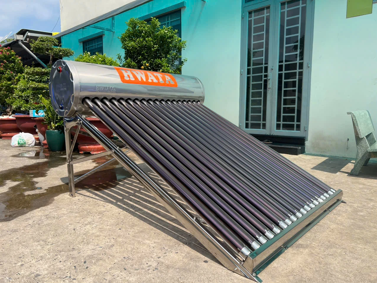 Kích thước máy nước nóng năng lượng mặt trời Hwata 180L