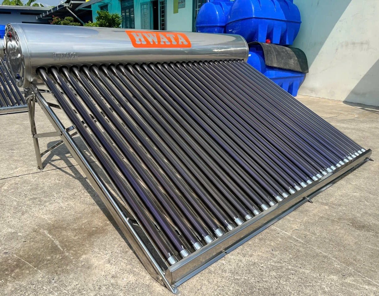 So sánh máy năng lượng mặt trời 300L và hệ nhiều máy