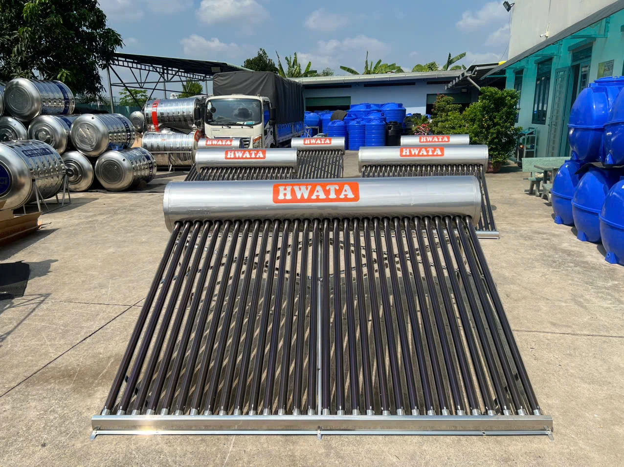 Lắp máy năng lượng mặt trời trên mái nghiêng