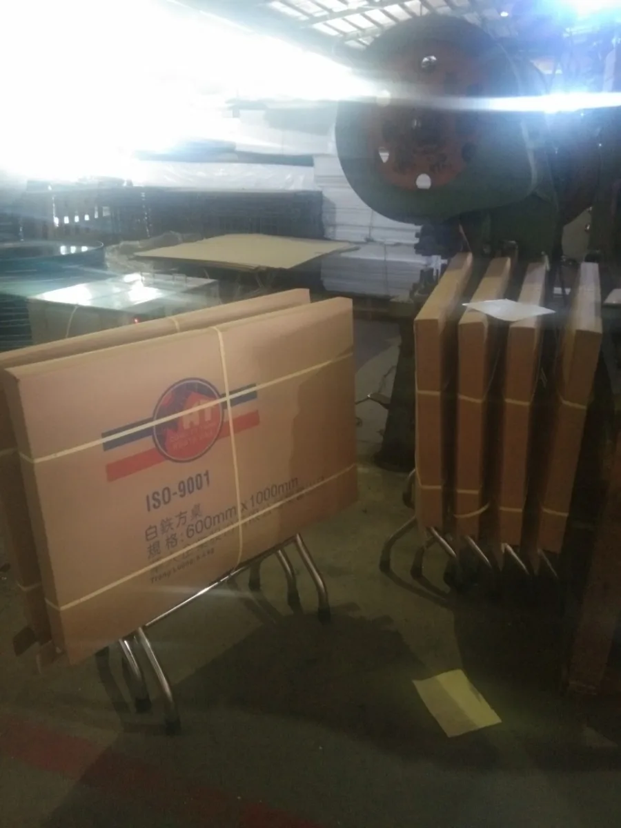 BCN7 bàn inox 2m có móc hỗ trợ sắp xếp ghế Bàn inox chữ nhật 2m có móc ghế BCN7